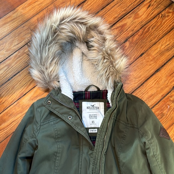 Hollister coat - Picture 2 of 4